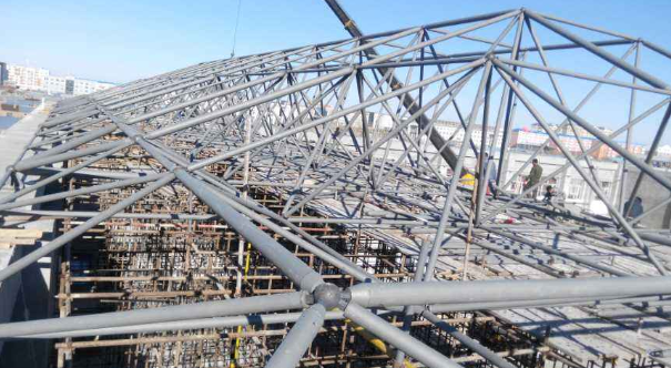 西昌细数网架装配中抉择应用钢结构对室第的优势